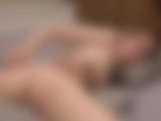 Your little bee - Polly's Live Sex Cam Show