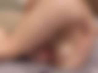 Your little bee - Polly's Live Sex Cam Show
