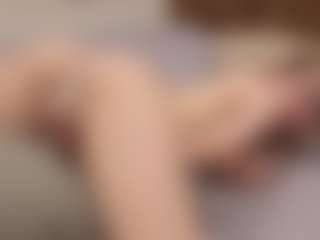 Live cam show with Your little bee - Polly - Public on hotwifechat.live