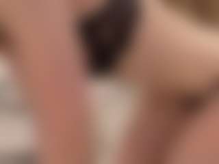 Your little bee - Polly's Live Sex Cam Show