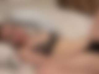 Your little bee - Polly's Live Sex Cam Show