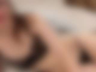 Your little bee - Polly's Live Sex Cam Show