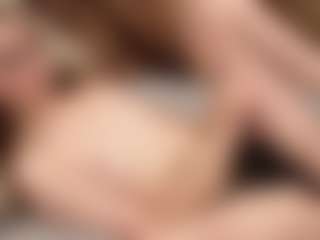Your little bee - Polly's Live Sex Cam Show