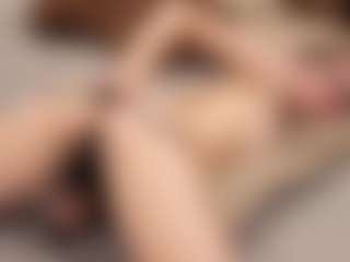 Your little bee - Polly's Live Sex Cam Show