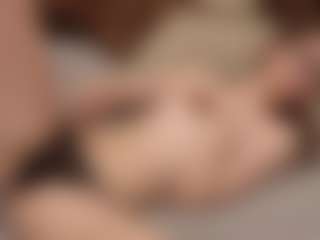 Your little bee - Polly's Live Sex Cam Show