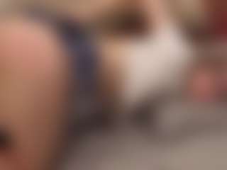 Your little bee - Polly's Live Sex Cam Show