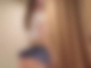 Your little bee - Polly's Live Sex Cam Show