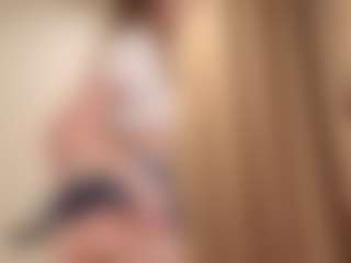 Your little bee - Polly's Live Sex Cam Show