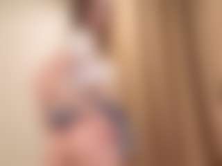 Your little bee - Polly's Live Sex Cam Show