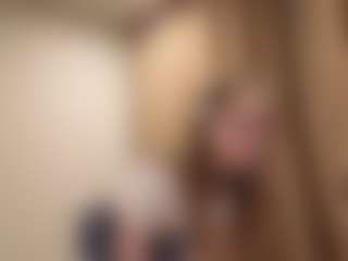 Your little bee - Polly's Live Sex Cam Show