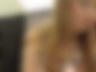 Your little bee - Polly's Live Sex Cam Show