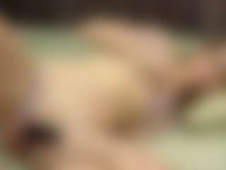 Your little bee - Polly's Live Sex Cam Show