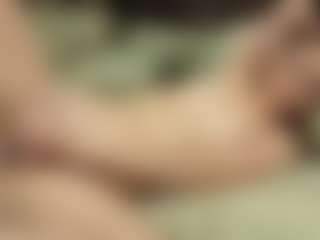 Live cam show with Your little bee - Polly - Shredded on Camsoda