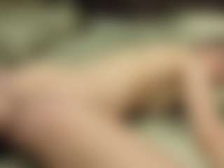 Your little bee - Polly's Live Sex Cam Show