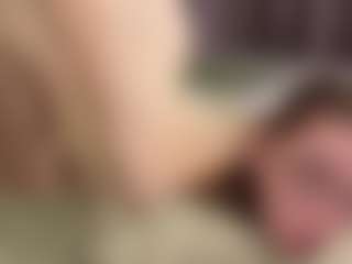 Live cam show with Your little bee - Polly - Pornstar Public on Gym Cam Girls