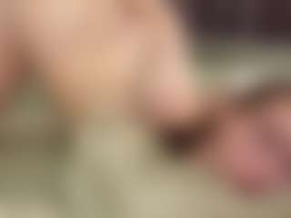 Your little bee - Polly's Live Sex Cam Show