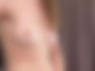 Your little bee - Polly's Live Sex Cam Show