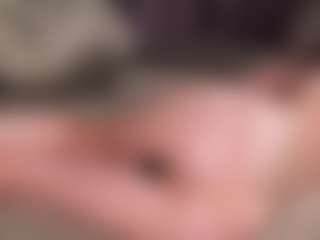 Your little bee - Polly's Live Sex Cam Show