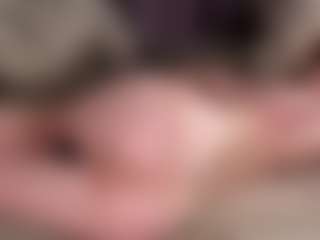 Your little bee - Polly's Live Sex Cam Show