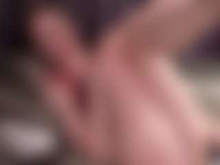 Your little bee - Polly's Live Sex Cam Show