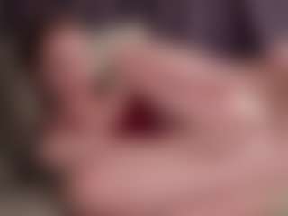 Your little bee - Polly's Live Sex Cam Show