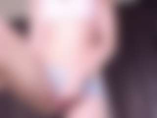Your little bee - Polly's Live Sex Cam Show