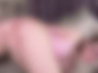Your little bee - Polly's Live Sex Cam Show
