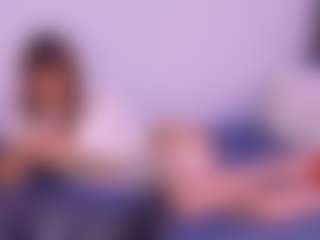Live cam show with Rouse_marrie - Flat Chested on Soda Cam