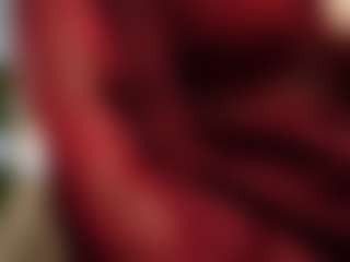 Live cam show with RowenaGossett - Tittyfuck on SquirtSoMuch