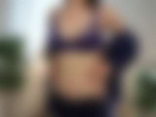 Live cam show with RowenaGossett - Cowgirl on CamClone