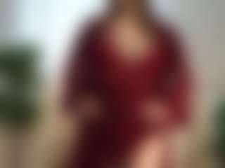 Live cam show with RowenaGossett - Glasses on Free Soda