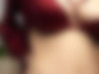 Live cam show with RowenaGossett - Camel Toe on Camsoda
