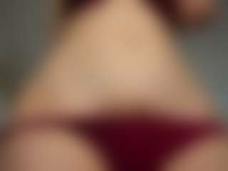 RowenaGossett's Live Sex Cam Show