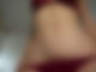 RowenaGossett's Live Sex Cam Show