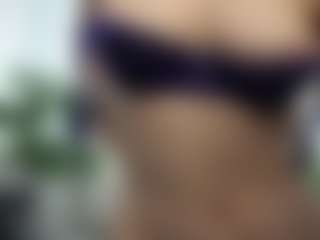 Live cam show with RowenaGossett - Camel Toe on Chatstar