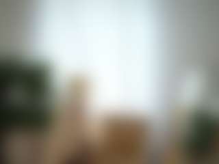 Live cam show with RowenaGossett - Oil on Fling VIP Chat