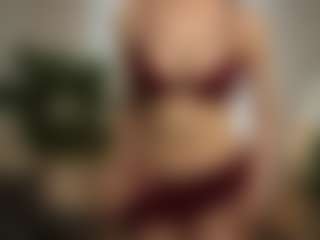 Live cam show with RowenaGossett - Solo on Camsoda Late Night