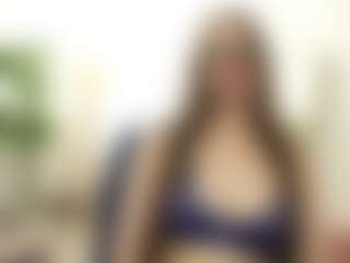Live cam show with RowenaGossett - Cute on Dare Cams