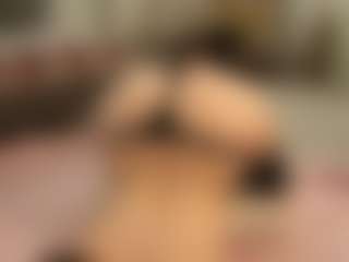 RowenaGossett's Live Sex Cam Show