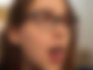 RowenaGossett's Live Sex Cam Show