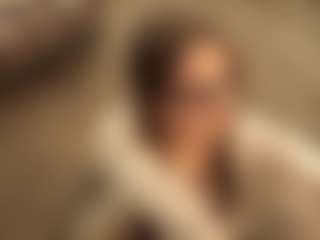 Live cam show with RowenaGossett - Body Massage on Camsoda