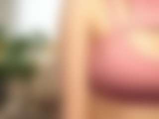 RowenaGossett's Live Sex Cam Show