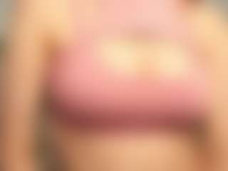 RowenaGossett's Live Sex Cam Show