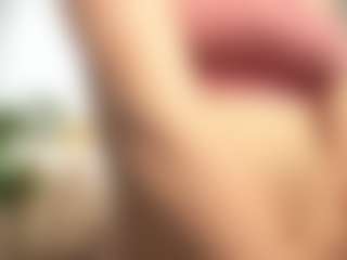 RowenaGossett's Live Sex Cam Show