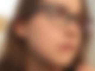 RowenaGossett's Live Sex Cam Show
