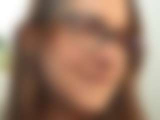 RowenaGossett's Live Sex Cam Show