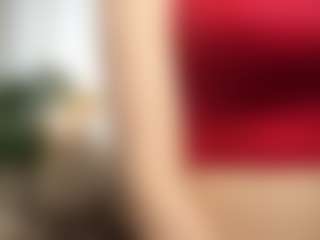 RowenaGossett's Live Sex Cam Show