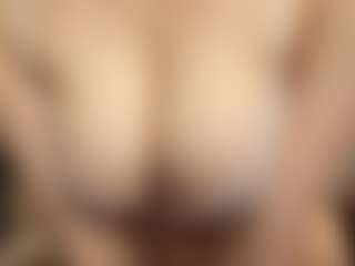 Show de cam en vivo con RowenaGossett - Twerk en Camsoda