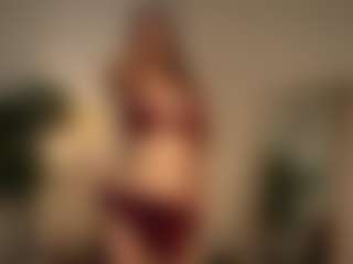 Live cam show with RowenaGossett - Oil on livesuperchat.net