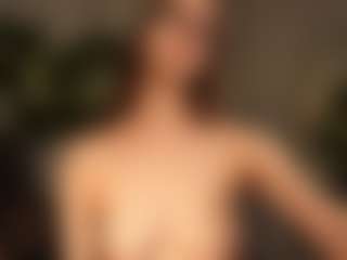 RowenaGossett's Live Sex Cam Show